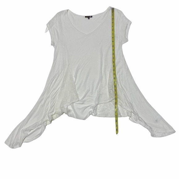 COPPER Key White Short Sleeve Sharkbite Blouse - Picture 6 of 11